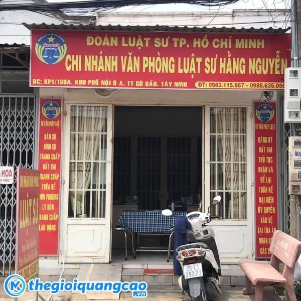 Mẫu bảng hiệu chi nh&aacute;nh văn ph&ograve;ng luật sư Hằng Nguyễn