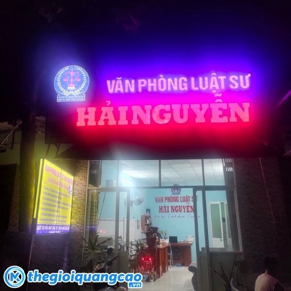 Bảng hiệu đ&egrave;n led cho văn ph&ograve;ng luật sư