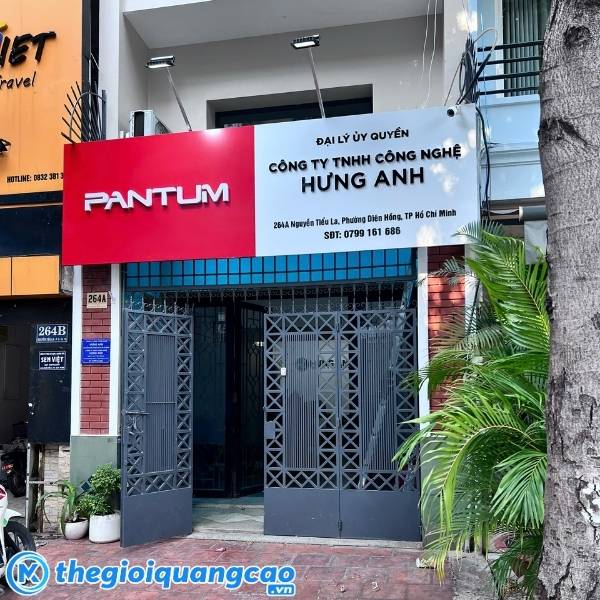 Thi c&ocirc;ng bảng hiệu alu chữ nổi mica