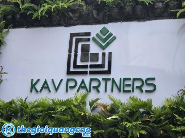 L&agrave;m biển quảng c&aacute;o chữ nổi cho c&ocirc;ng ty