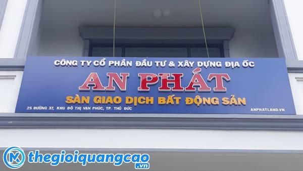 L&agrave;m biển quảng c&aacute;o mica chữ nổi