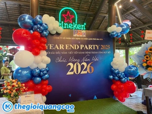 In backdrop tất ni&ecirc;n c&ocirc;ng ty gi&aacute; rẻ lấy ngay