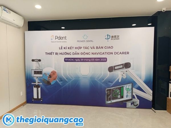 Dự &aacute;n thi c&ocirc;ng backdrop lễ k&iacute; kết hợp t&aacute;c v&agrave; b&agrave;n giao thiết bị