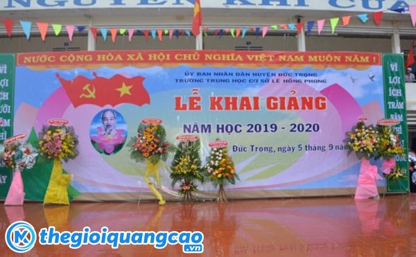 Mẫu background lễ khai giảng trường trung học cơ sở L&ecirc; Hồng Phong