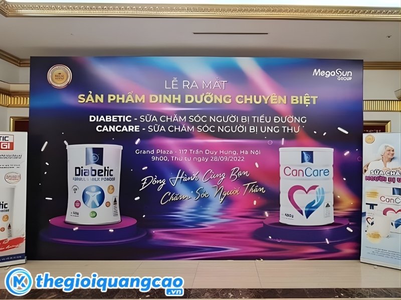 Mẫu backdrop lễ ra mắt sản phẩm dinh dưỡng chuy&ecirc;n biệt