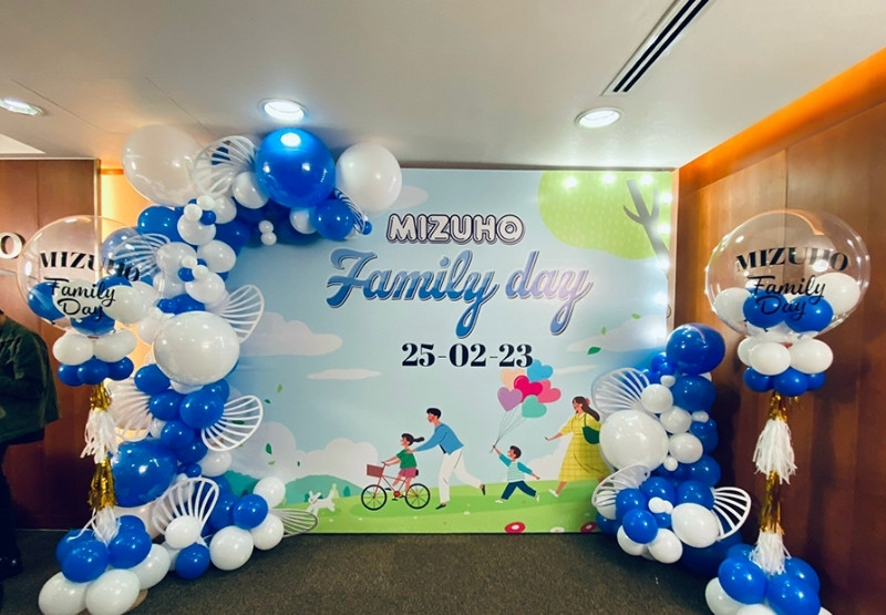 Mẫu ph&ocirc;ng nền Family Day Mizuho