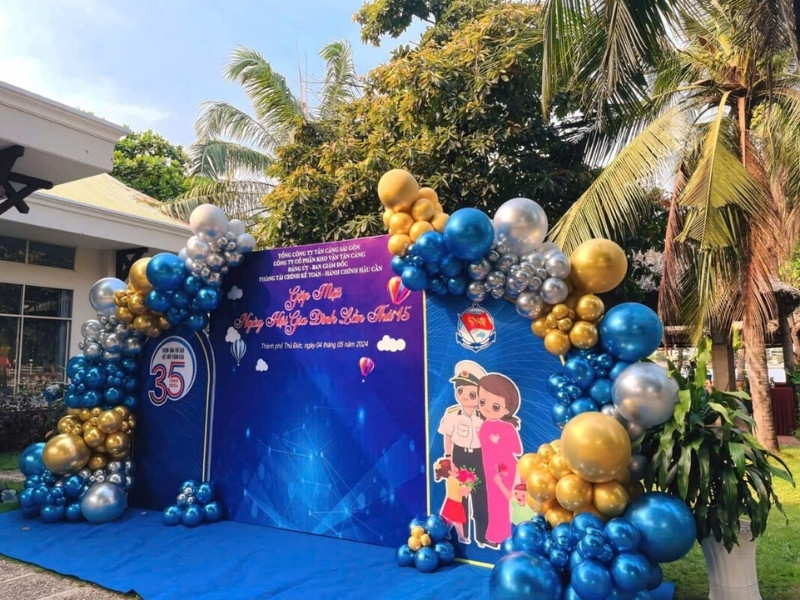 Backdrop ng&agrave;y hội gia đ&igrave;nh in bạt hiflex