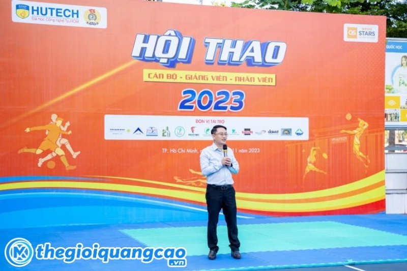 Mẫu background đại hội thể thao trường Hutech