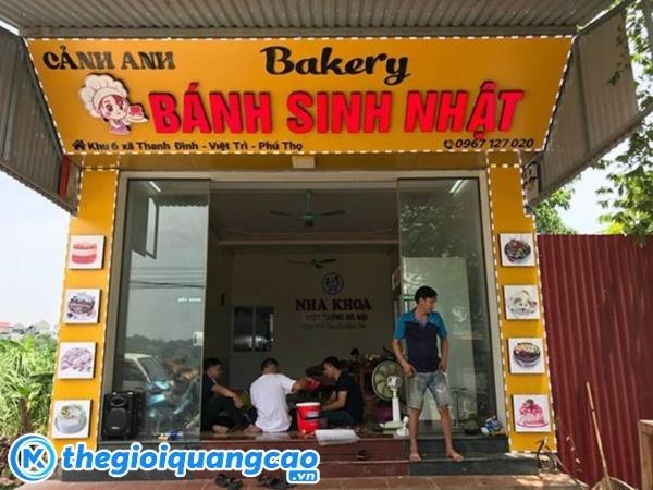 Những điều cần lưu &yacute; khi l&agrave;m bảng hiệu tiệm b&aacute;nh kem