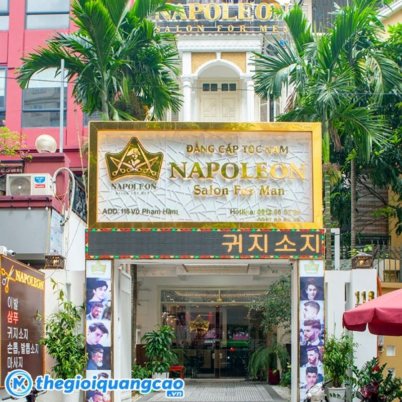 Mẫu bảng hiệu cắt tóc nam Napoleon chữ nổi inox vàng gương