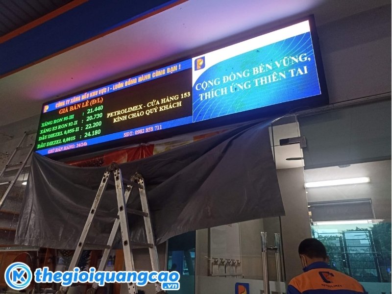 Bảng hiệu ma trận màn hình Led cửa hàng xăng