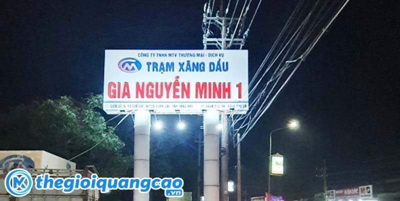 Bảng hiệu hộp đèn bạt 3M in UV xuyên sáng