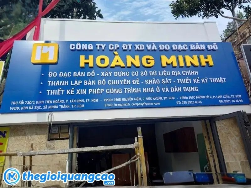 Mẫu bảng hiệu c&ocirc;ng ty cổ phần đầu tư x&acirc;y dựng mặt dựng alu chữ nổi mica
