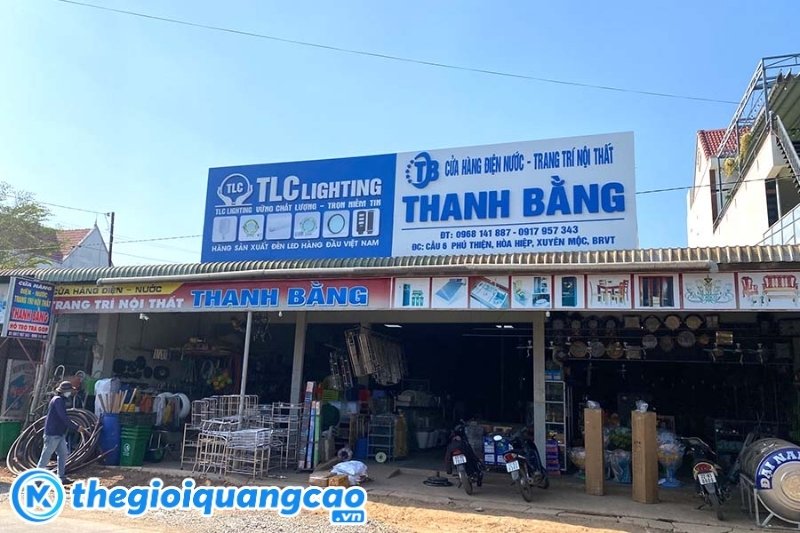 Mẫu bảng hiệu cửa h&agrave;ng điện nước Thanh Bằng