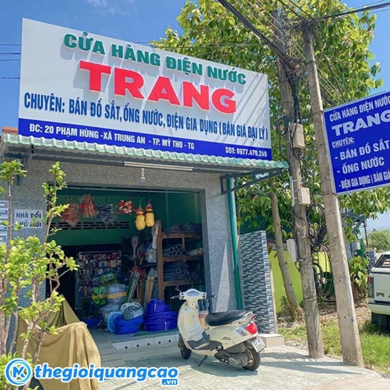 Thi c&ocirc;ng bảng hiệu cửa h&agrave;ng điện nước trọn g&oacute;i gi&aacute; rẻ TPHCM