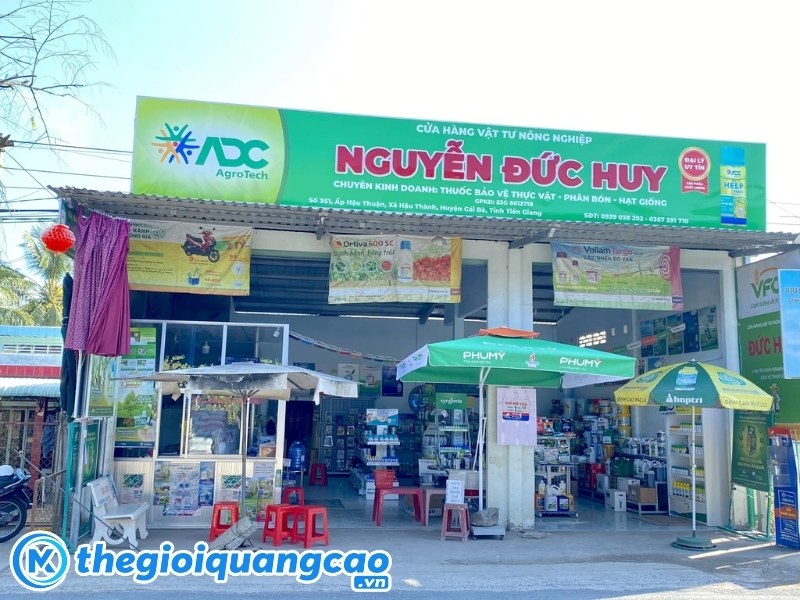 Mẫu bảng hiệu cửa h&agrave;ng vật tư n&ocirc;ng nghiệp Nguyễn Đức Huy