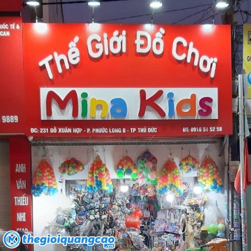 Thi c&ocirc;ng bảng hiệu cửa h&agrave;ng đồ chơi trẻ em gi&aacute; rẻ trọn g&oacute;i TPHCM