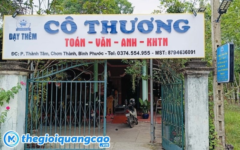 Bảng hiệu dạy th&ecirc;m C&ocirc; Thương