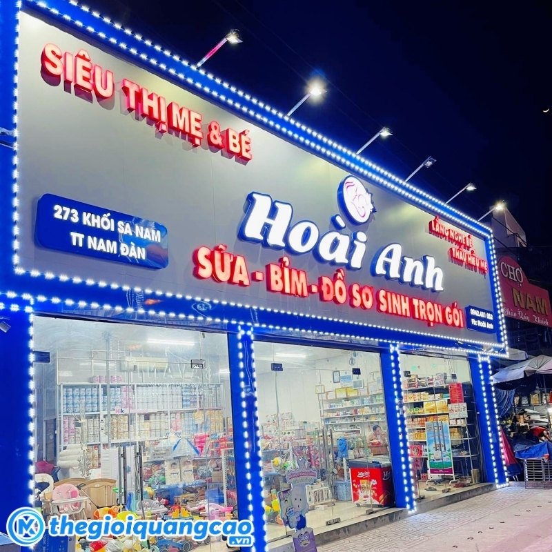 Bảng hiệu mẹ v&agrave; b&eacute; chữ nổi gắn LED