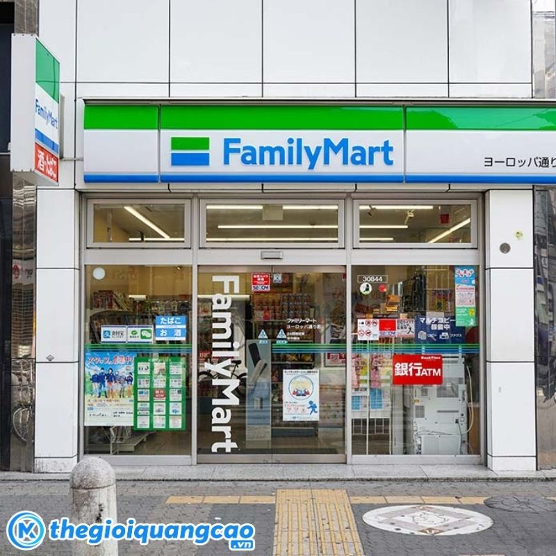 Mẫu bảng hiệu Family Mart