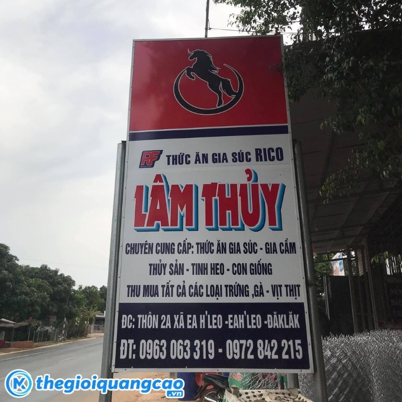 Bảng hiệu vẫy đại l&yacute; thức ăn gia s&uacute;c rico