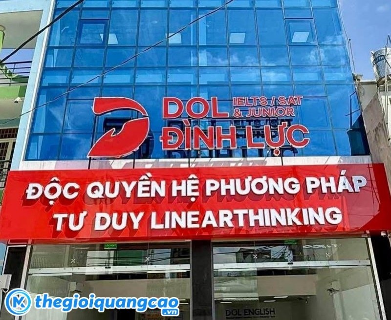 Thiết kế bảng hiệu trung t&acirc;m ngoại ngữ theo y&ecirc;u cầu tại TPHCM