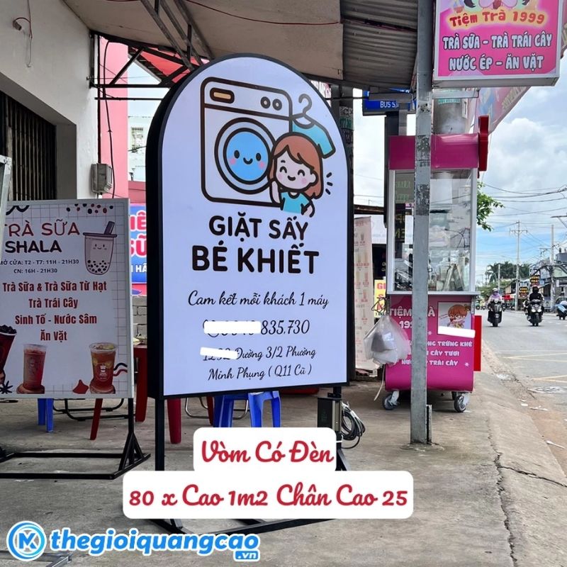 Làm bảng hiệu hộp đèn đứng tiệm giặt sấy