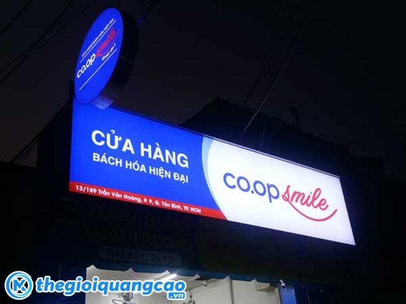 Làm bảng hiệu hộp đèn giá rẻ tại TPHCM