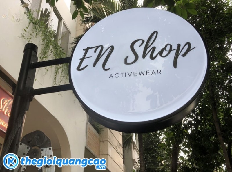 L&agrave;m bảng hiệu hộp đ&egrave;n mica h&uacute;t nổi
