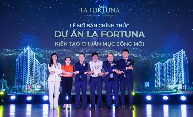 Mẫu ph&ocirc;ng nền lễ mở b&aacute;n ch&iacute;nh thức dự &aacute;n La Forture