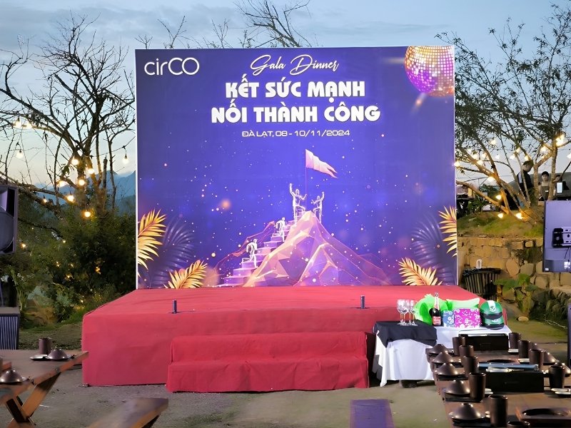 Mẫu backdrop gala dinner đẹp cho tiệc tất ni&ecirc;n doanh nghiệp