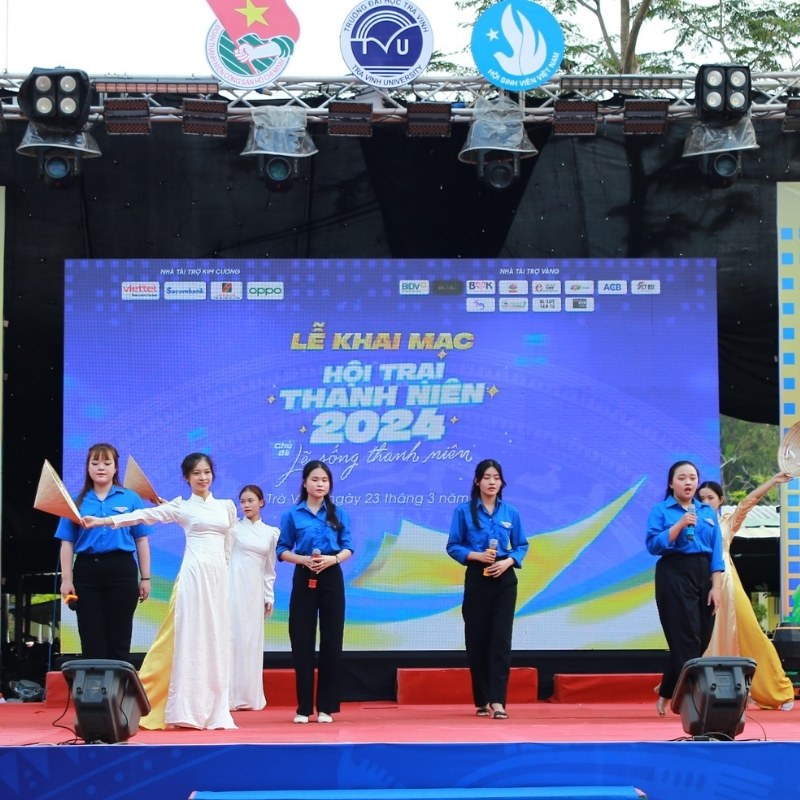 Backdrop hội trại m&agrave;n h&igrave;nh LED