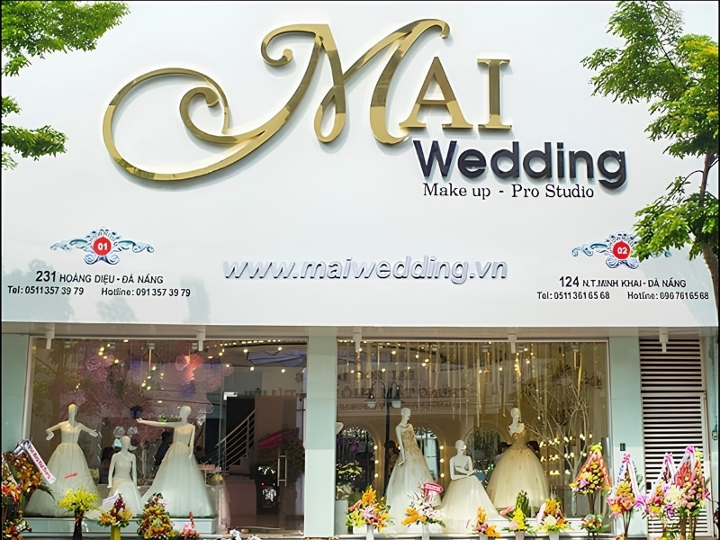 Mẫu bảng hiệu studio &aacute;o cưới MAI Wedding