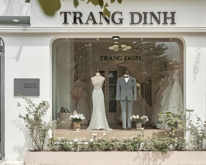 Mẫu bảng hiệu sudio &aacute;o cưới đẹp Trang Dinh