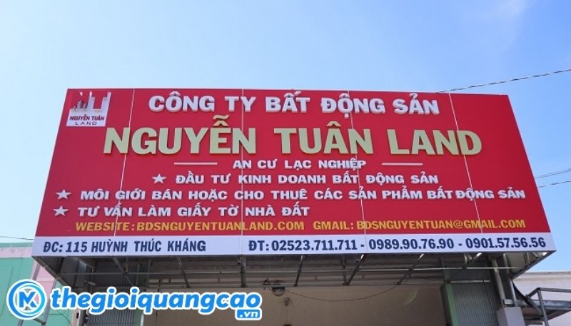 Bảng hiệu bất động sản chất liệu bạt hiflex l&oacute;t t&ocirc;n