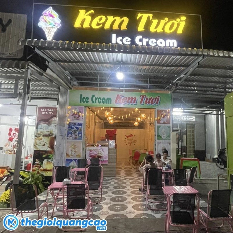 Thiết kế bảng hiệu kem tươi theo y&ecirc;u cầu