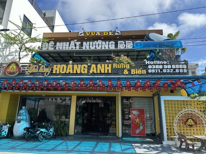 Mẫu bảng hiệu qu&aacute;n lẩu nướng Ho&agrave;ng Anh