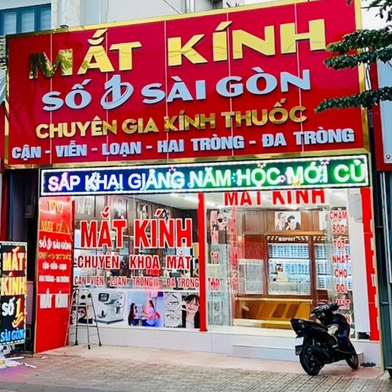 Bảng hiệu mắt k&iacute;nh kết hợp LED ma trận