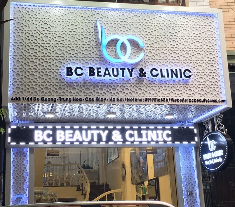 Mẫu bảng hiệu mỹ phẩm chứ nổi s&aacute;ng ch&acirc;n