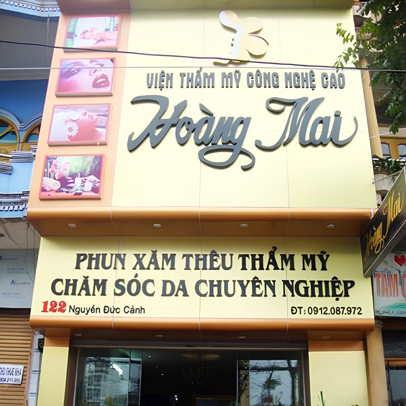 Mẫu bảng hiệu quảng c&aacute;o phun xăm thẩm mỹ Ho&agrave;ng Mai