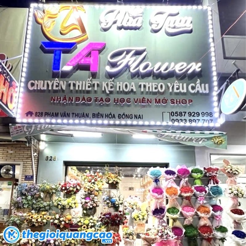 Mẫu bảng hiệu shop hoa TA Flower