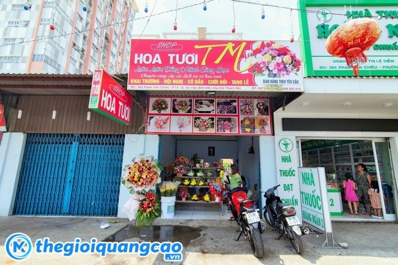 Bảng hiệu shop hoa chất liệu bạt Hiflex