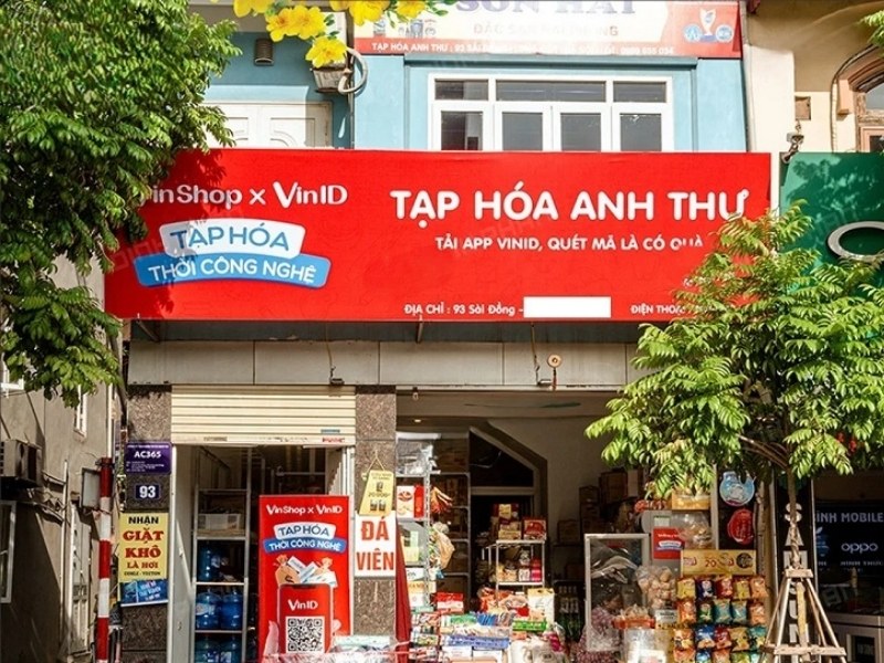 Bảng hiệu tạp h&oacute;a t&ocirc;n s&oacute;ng d&aacute;n decal