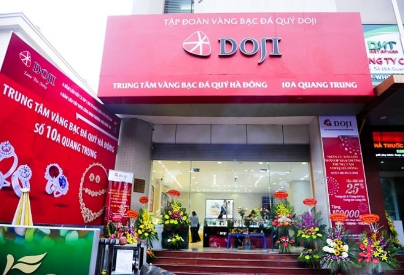 Mẫu bảng hiệu tập đo&agrave;n v&agrave;ng bạc đ&aacute; qu&yacute; Doji