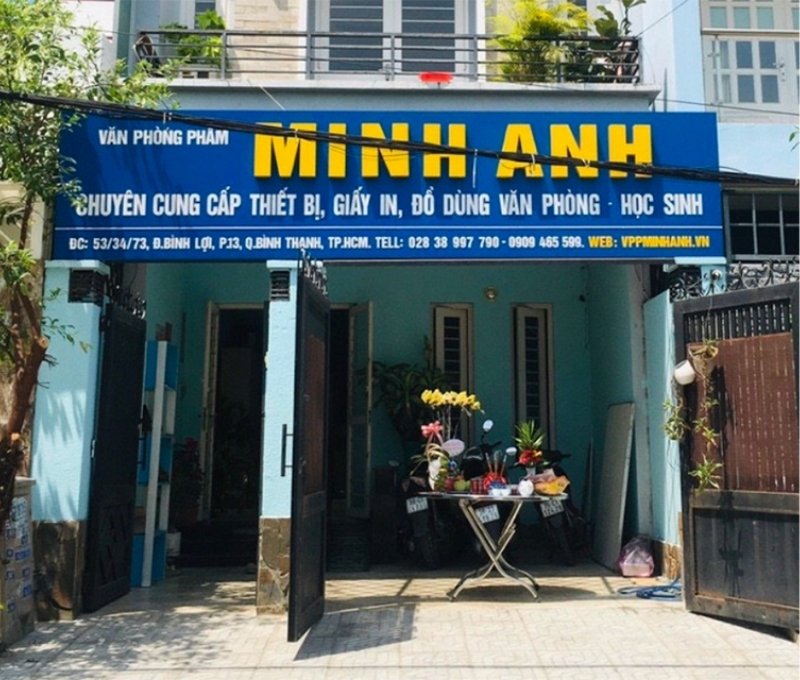 Bảng hiệu văn ph&ograve;ng phẩm mặt dựng Alu chữ nổi Mica
