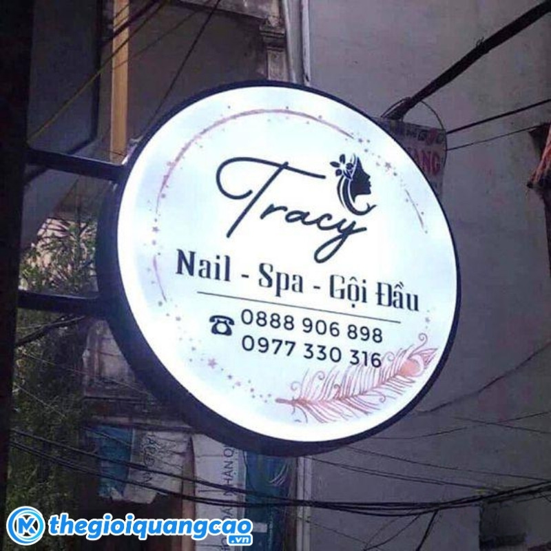 Biển vẫy hộp đ&egrave;n mica h&uacute;t nổi