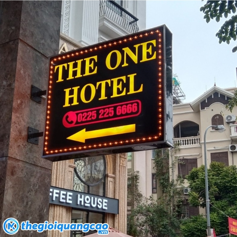 Biển vẫy hộp đ&egrave;n alu &acirc;m bản