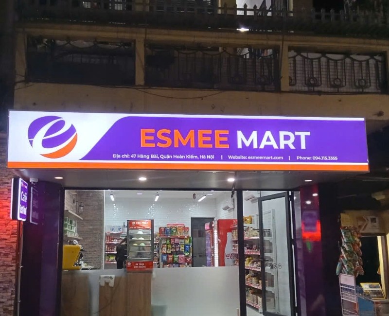 Mẫu biển hộp đ&egrave;n bạt 3M cho si&ecirc;u thị Esmee