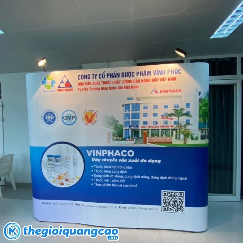 Đơn vị thi c&ocirc;ng backdrop di động uy t&iacute;n, chất lượng tại TPHCM