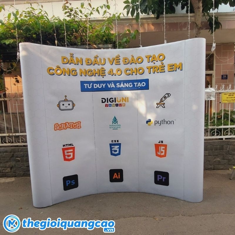 Backdrop di động dạng cong